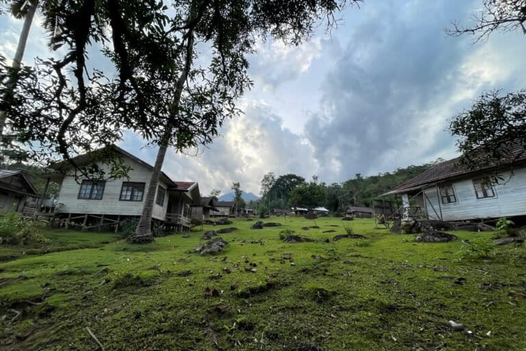 Masyarakat Adat Meratus Tutup Gunung Halau-Halau Demi Jaga Kesakralan