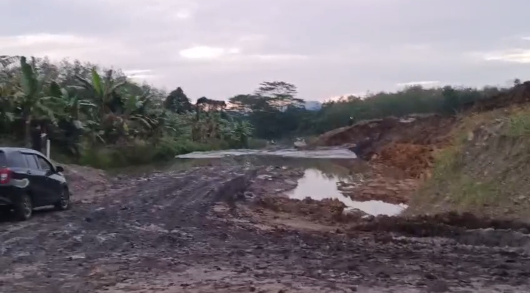 Ketika Penampungan Limbah Batubara di Rantau Bakula Jebol Berulang