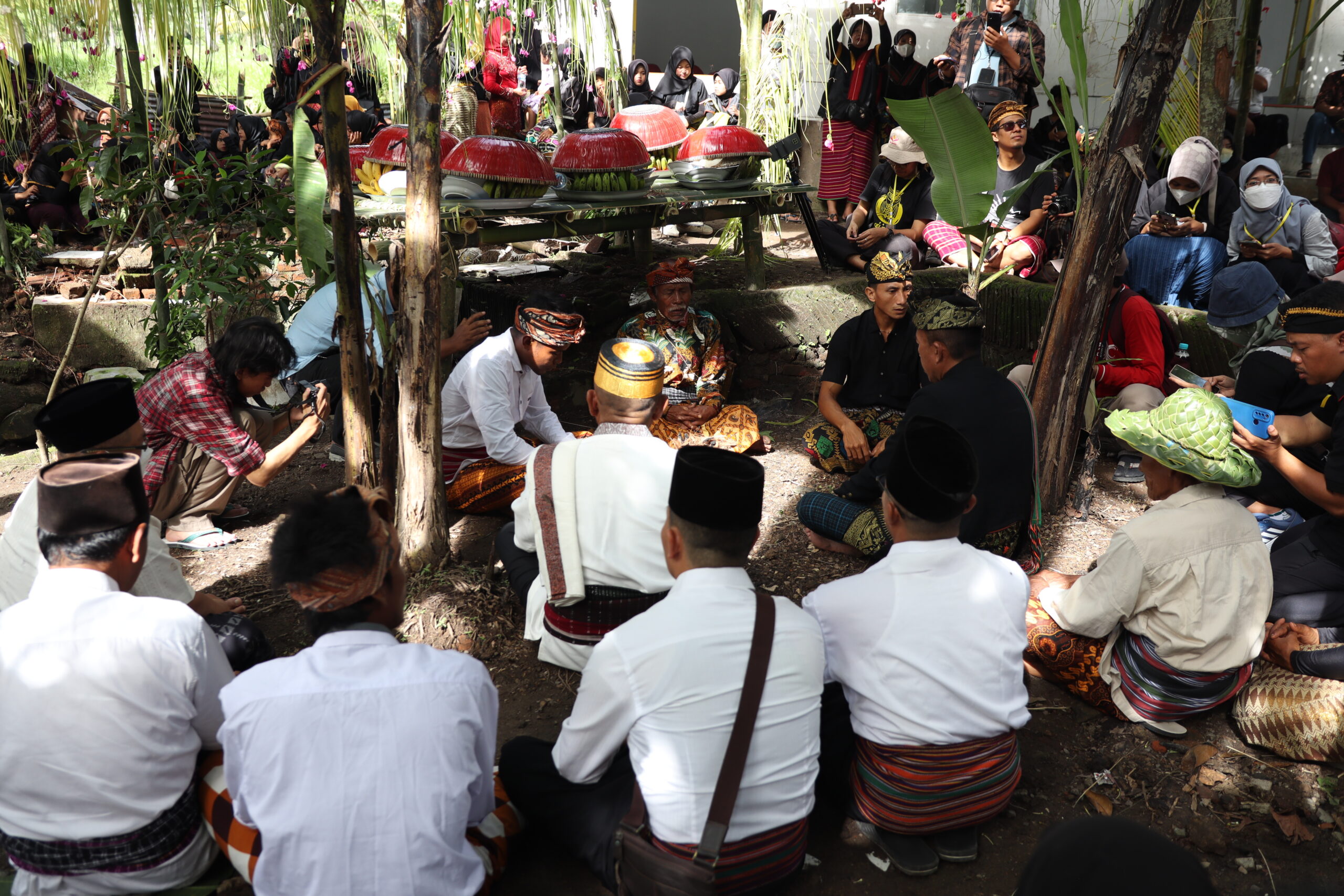 Nunas Nede, Ritual Adat Masyarakat Kesik Jaga Mata Air